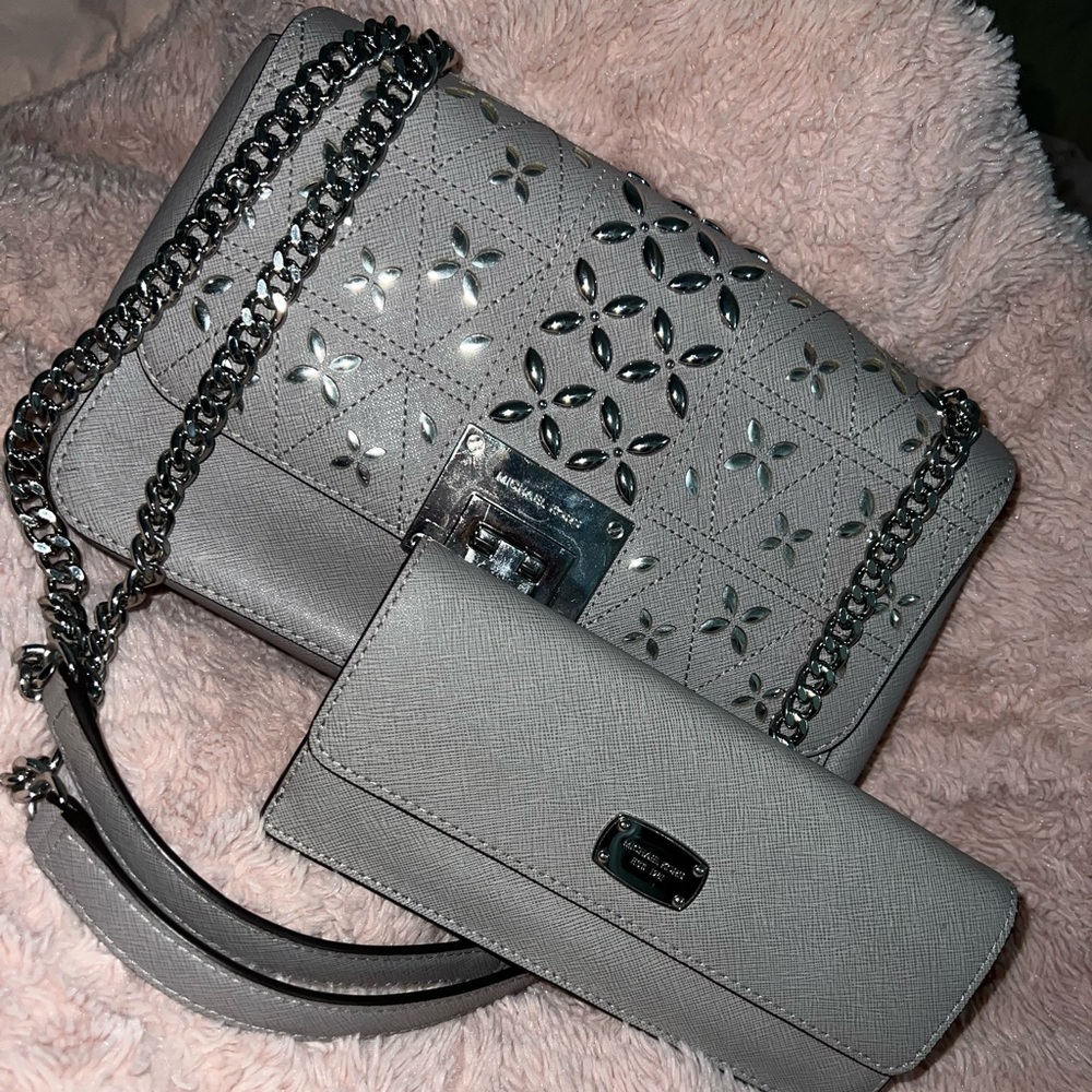 Michael Kors Crossbody with wallet